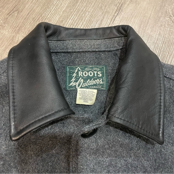 Roots Gray Wool Jacket with Black Leather Collar - Picture 2 of 8